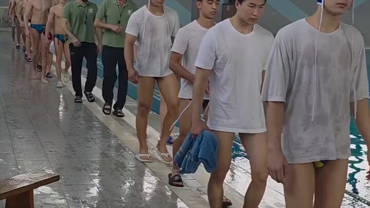 มีทั้งใหญ่และเล็ก มีทั้งสูงและต่ำ