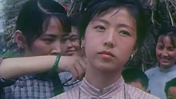 [Gấu trúc] Trong xã hội cũ, phụ nữ nông thôn không được phép sinh con và bị chồng đánh đập, mắng mỏ 