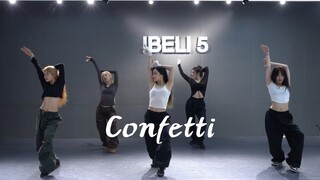 Càng nghe vũ đạo nhạc jazz Confetti này, bạn càng nghe nó nhiều hơn! ! ! Tôi thực sự thích lời bài h