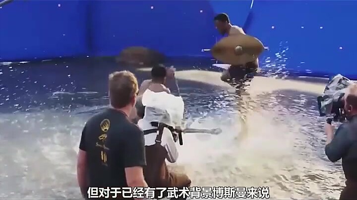 Turns out there are so many actors who've transformed their physiques for Marvel movies!