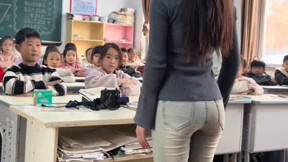 【试看系列】【工号004】【真善美山区女支教试看第7集】～校长每节课都来看～村领导的小棉袄～为了孩子的成绩爸爸们对老师好一点怎么了？