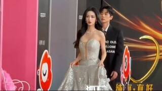 Red Carpet ~ Zhou Ye & Cheng Lei at weibo night 2024