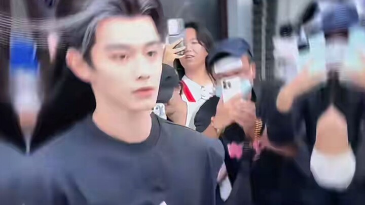 好得意！#何玉 #HeYu