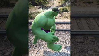 GTA V: HULK SAVING FRANKLIN FROM THOMAS THE TRAIN #shorts