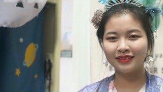 "أنت تقول إن عينيك فارغتان، لكنك لا تجرؤ على النظر إليّ..."