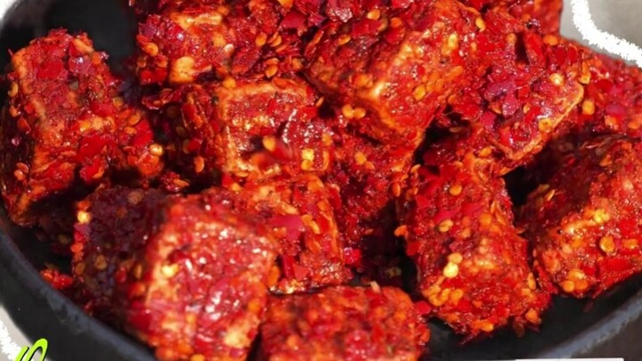 Từng miếng đậu phụ thối là sự sống được cha ông nâng đỡ