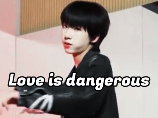 Yang Bowen's energetic cover dance of "Love is Dangerous" debuts on Youth.