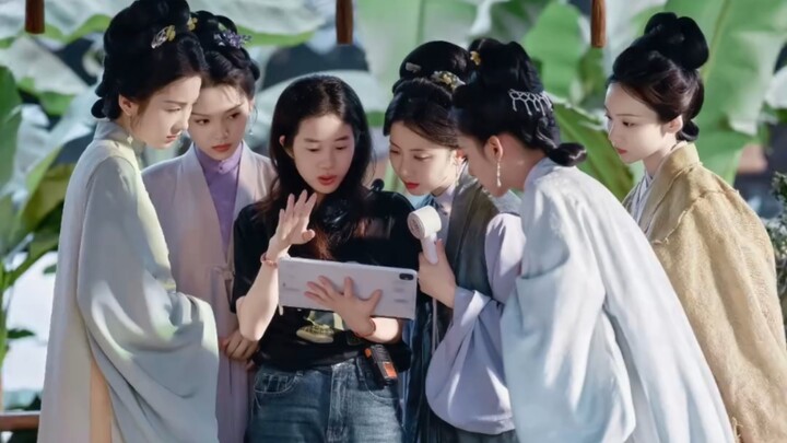 [Lan Xiang Ru Gu] A post-90s female director takes the stage.