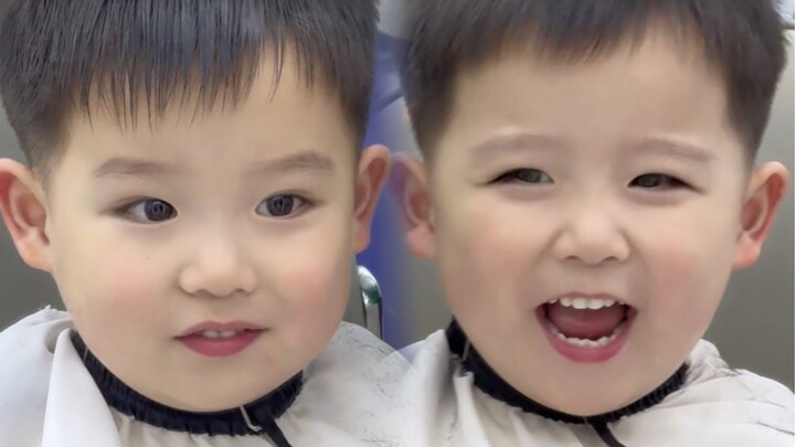 Chúc mừng các bạn được bình chọn là “Bé ngoan nhất khi đi cắt tóc”!