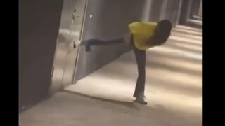 [Penambahan arsip] Jimei TV: Jimei dikalahkan habis-habisan oleh pintu besi