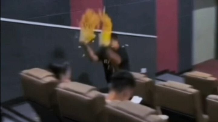 This world is just one big makeshift crew!