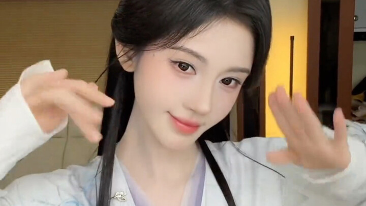 Ju Jingyi: I’m here to play again, hehe
