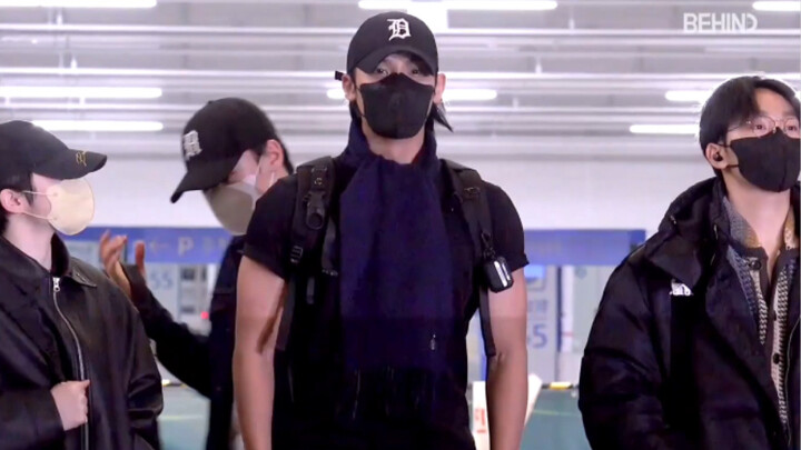 มินกยูเหรอ…? เสียงสั่นๆ ของพี่นักข่าวทำเอาฉันหัวเราะจนตายแล้ว ฮ่าๆๆๆ