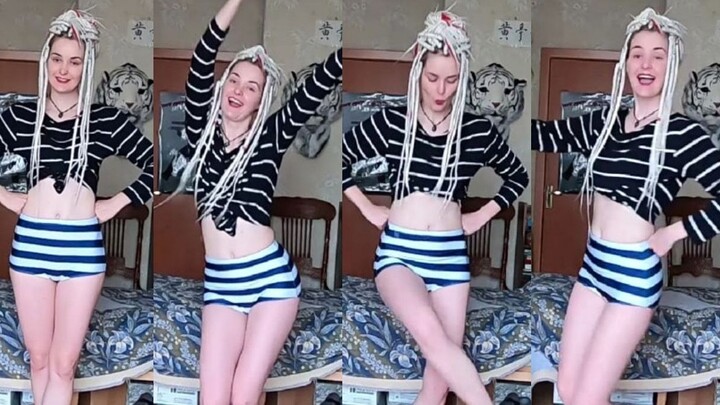 [Chicken Cha Cha Dance] Ura, the Russian folk dance version is here!