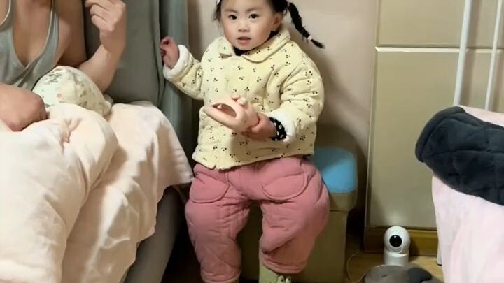 เพิ่งตื่นก็ร้องไห้ไปฟ้อง～