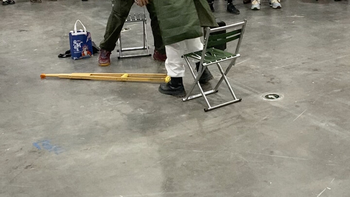 เอเรนปะทะกัปตันลีวาย