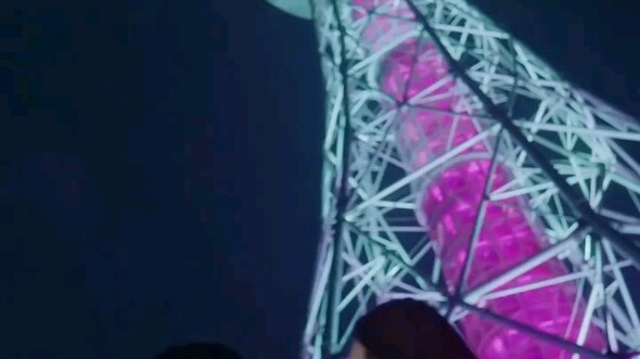 Hóa ra là anh, thật may là anh, thật may mà là anh.