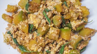 ฟักทองผัดไข่ เมนูฟักทอง เมนูง่ายๆ ทำได้ที่บ้าน Pumpkin Stir-Fry with Egg | Thai Food | Thai Recipe