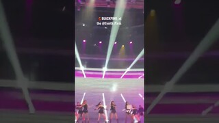 BLACKPINK performed “Shut Down” for the “Le Gala des Pieces Jaunes concert #blackpink #lisa