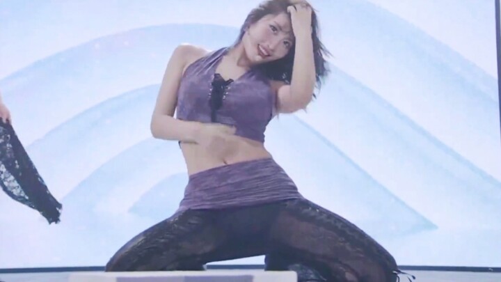 MOMO menari solo mengikuti lagu ABCD Dance Break milik Lim Nayeon!
