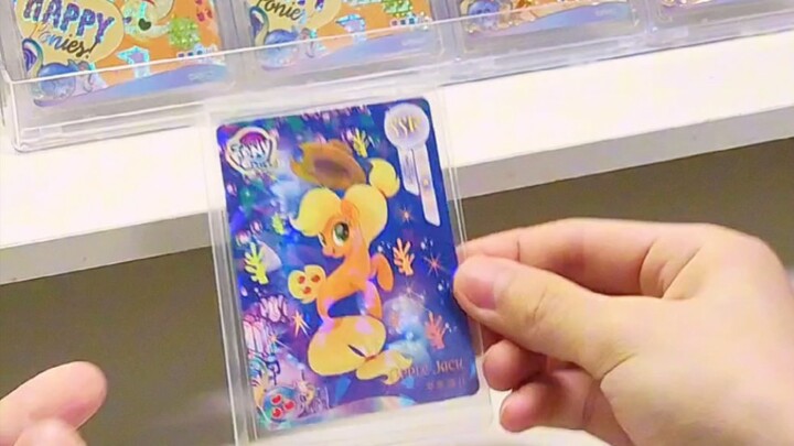 The fish card is stunningly gorgeous! | Unboxing — I was blown away by its beauty! No wonder it’s th