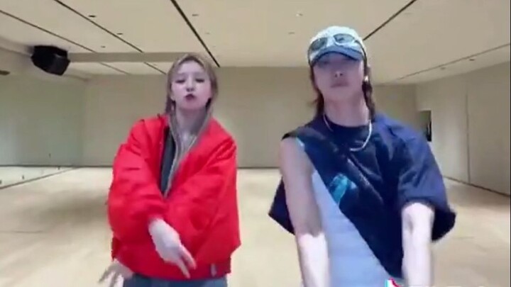 【雨琦×明浩】雨琦也是在HYBE与老乡CHA上啦，还专门发INS感谢BRO