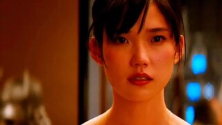 Siêu anh hùng tán tỉnh con gái bằng cách nào?