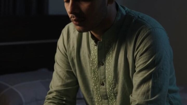 ছেলেরা সবসময় কাঁদে না