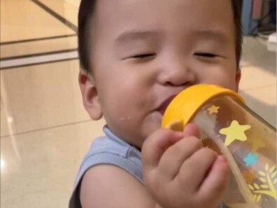 As soon as I see the bottle, it’s a 100-meter sprint—haha! Even after finishing 300ml, it’s still no