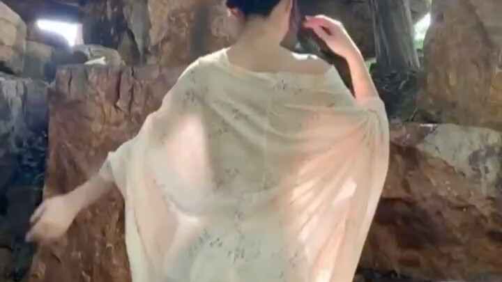 Sekilas Terlihat, Sekilas Menghilang