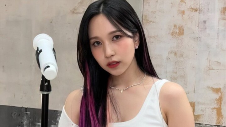 Đã bị hai chiếc thắt lưng của Minami Nanami làm phát điên rồi...