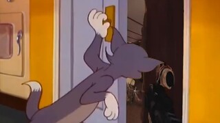 A method of live broadcasting the game of color six based on cat and mouse