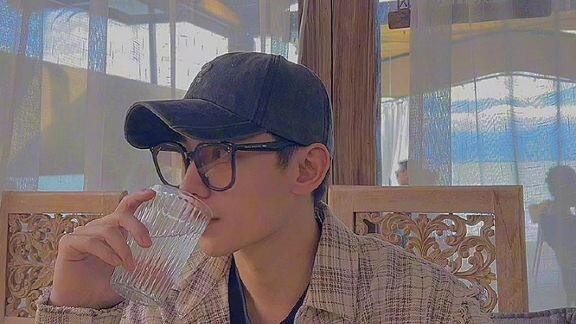 ang gwapo