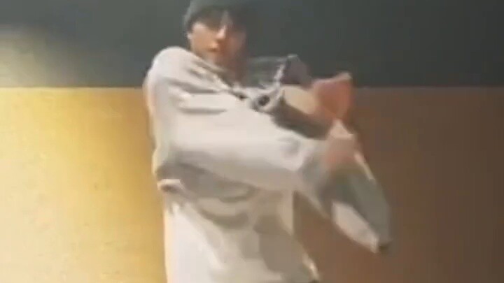 [Wang Zihao] Rompi Anda telah ditemukan lagi, hehe