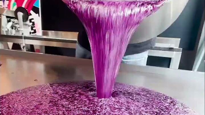 เสน่ห์แห่งสีม่วง! ขั้นตอนการทำลูกอมองุ่นเปรี้ยว
