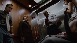 5个陌生人被困电梯之中，每半小时死一个人，谁是凶手？《电梯里的恶魔》