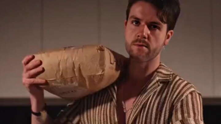 Niko Teaches You How to Make Showy, Eye-Catching Bread