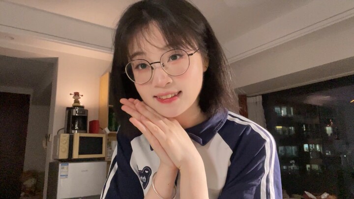 Lòng mẹ hiền, sợi chỉ trong tay, áo trên thân người lữ khách
