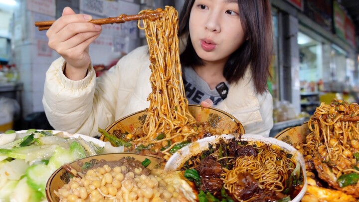 Sebuah warung mi kecil di Chongqing begitu pedas sampai warga lokal pun tak sanggup menahannya—seber