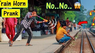 Viral Train Horn เล่นตลก 2021 Best Of Train Horn Prank Reaction ต่อสาธารณะ