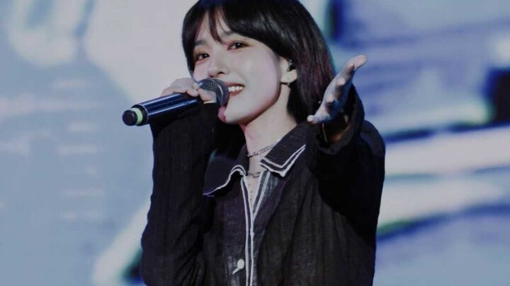 “她手足无措的样子太招人喜欢了”