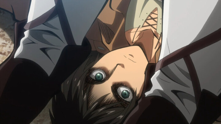 Reiner asked Eren and Wild Pigeon to teach Annie a lesson, but they both got beaten up! !