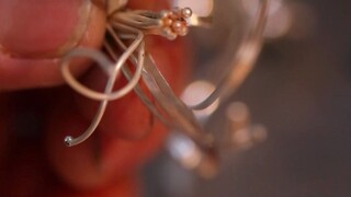 The original meaning of the spider lily is "flower from heaven," a divine auspicious sign descending