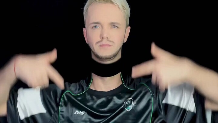 Cổ: Còn có thể chơi kiểu này à?