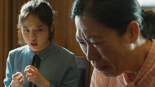 Một cụ ông tám mươi tuổi bị tình nghi tự tử, trong khi bảo mẫu của ông bị bỏ tù và vẫn khăng khăng m