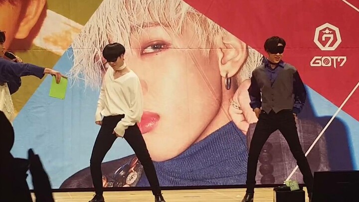 【GOT7】The maknae line's blindfolded random 2x speed dance, so easy!