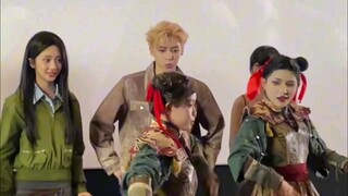 【异人之下2】主创们学跳机械舞，还是两个如花跳的好看。