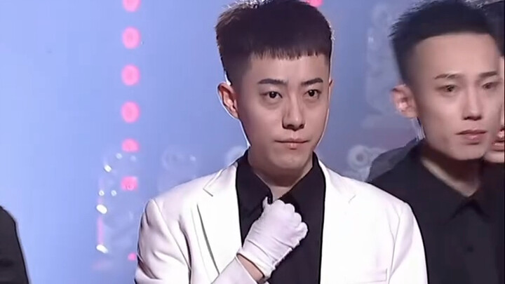 现场版张诗尧新创西律东斗舞蹈