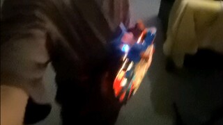 Saya akan dapat menonton versi teatrikalnya dalam beberapa hari.