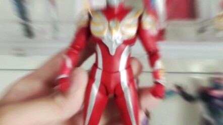 "نظرة سريعة من بانداي": تم الانتهاء من Ultraman Max shf!